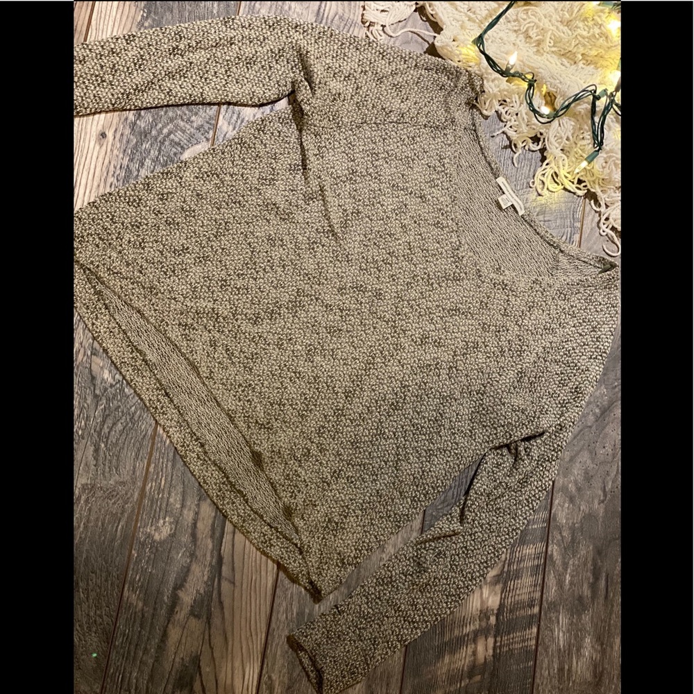 American eagle sweater